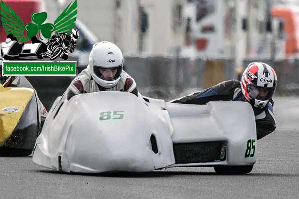 Image linking to Hugh Smith sidecar racing photos