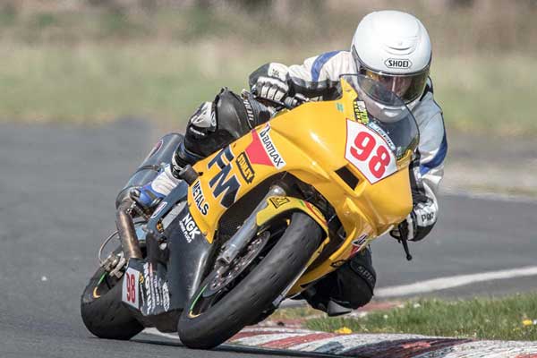 Image linking to Liam Trainor motorcycle racing photos