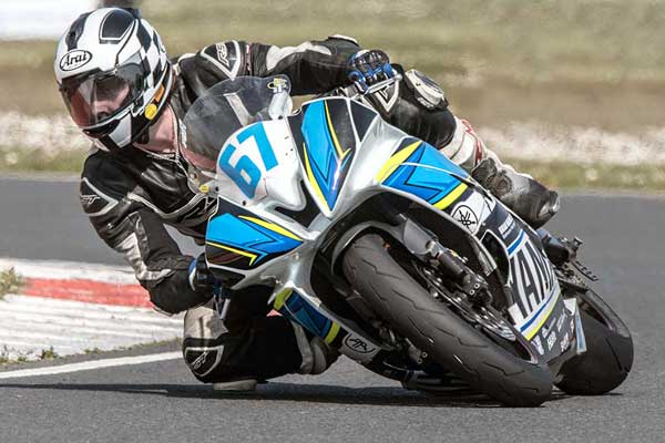 Image linking to Jack Waring motorcycle racing photos