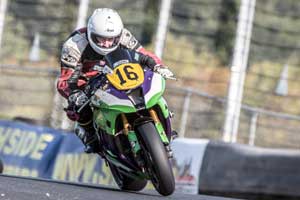 Chris Campbell motorcycle racing at Mondello Park