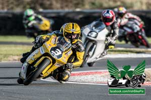 Gary Dunlop motorcycle racing at Bishopscourt Circuit