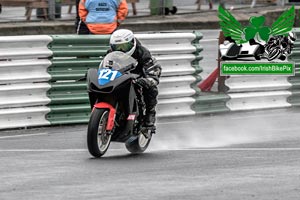 Michael Gillan motorcycle racing at Mondello Park