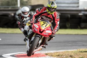 Paddy Lavery motorcycle racing at Bishopscourt Circuit