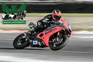 Gary McCoy motorcycle racing at Bishopscourt Circuit