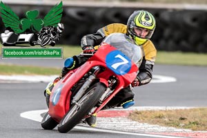 David McVicker motorcycle racing at Bishopscourt Circuit