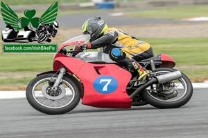 David McVicker motorcycle racing at Bishopscourt Circuit