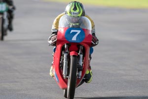 David McVicker motorcycle racing at Bishopscourt Circuit