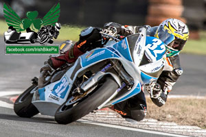 Carl Phillips motorcycle racing at Bishopscourt Circuit