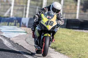 Mark Quilligan motorcycle racing at Mondello Park