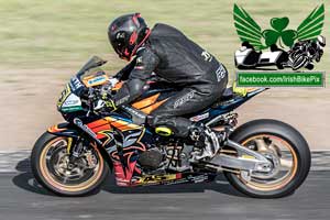 Darryl Sharkey motorcycle racing at Mondello Park