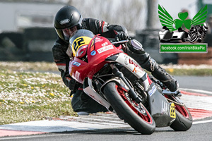 Mark Abraham motorcycle racing at Bishopscourt Circuit
