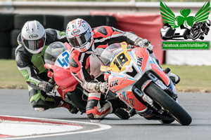 Darryl Anderson motorcycle racing at Bishopscourt Circuit