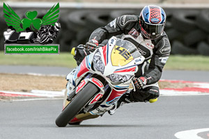 Matt Burns motorcycle racing at Bishopscourt Circuit