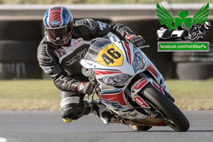 Matt Burns motorcycle racing at Bishopscourt Circuit