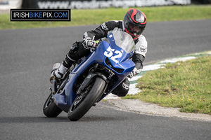 Thomas Byrne motorcycle racing at Mondello Park