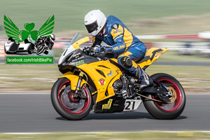 Alan Connor motorcycle racing at Bishopscourt Circuit