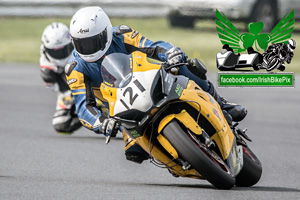 Alan Connor motorcycle racing at Bishopscourt Circuit