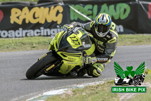 Gary Cunningham motorcycle racing at Mondello Park