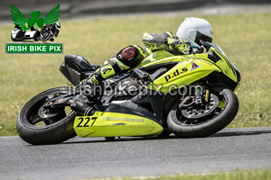 Gary Cunningham motorcycle racing at Mondello Park