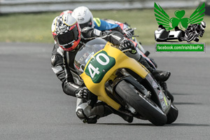 Barry Davidson motorcycle racing at Bishopscourt Circuit