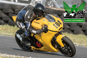 Alan Duffy motorcycle racing at Kirkistown Circuit