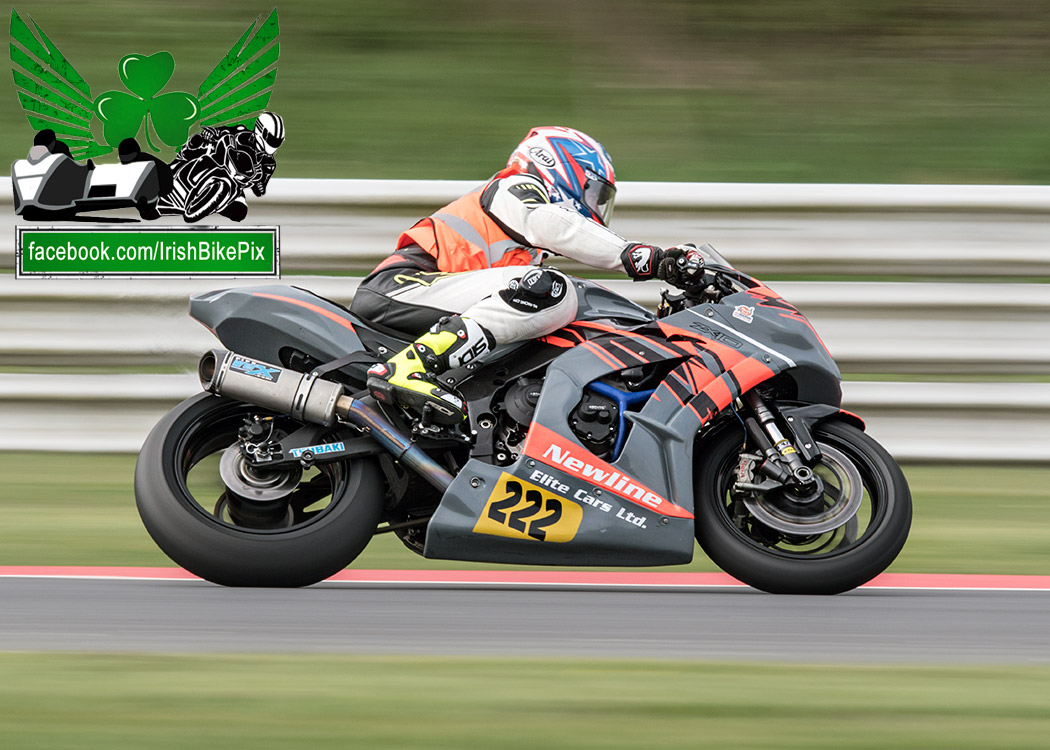 Michael Gahan motorcycle racing at Bishopscourt Circuit