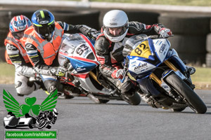 Alan Graham motorcycle racing at Bishopscourt Circuit