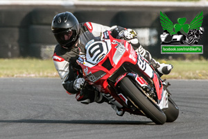 Barry Graham motorcycle racing at Bishopscourt Circuit