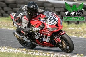Barry Graham motorcycle racing at Kirkistown Circuit