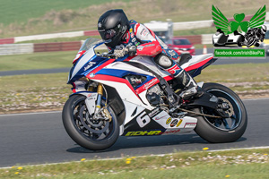 David Haire motorcycle racing at Bishopscourt Circuit