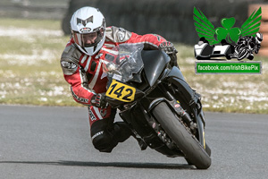 Adrian Heraty motorcycle racing at Bishopscourt Circuit