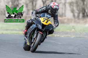 Andrew Irvine motorcycle racing at Kirkistown Circuit