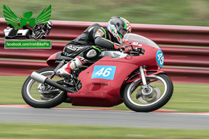 Mark Johnson motorcycle racing at Bishopscourt Circuit