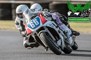 Alan Johnston motorcycle racing at Bishopscourt Circuit