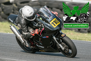 Robert Kelly motorcycle racing at Kirkistown Circuit