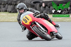 Andy Kildea motorcycle racing at Bishopscourt Circuit