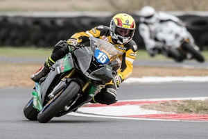 Ian Lougher motorcycle racing at Bishopscourt Circuit