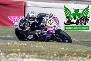 Nicole Lynch motorcycle racing at Bishopscourt Circuit