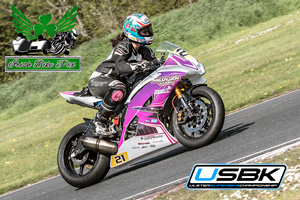 Nicole Lynch motorcycle racing at Kirkistown Circuit