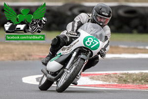 Brian Mateer motorcycle racing at Bishopscourt Circuit