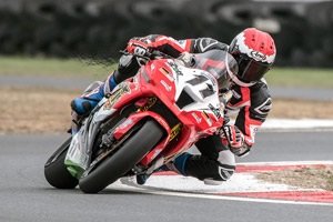 Nico Mawhinney motorcycle racing at Bishopscourt Circuit