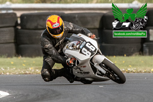 Nigel Moore motorcycle racing at Bishopscourt Circuit
