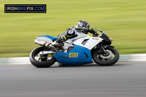 Robert O'Connell motorcycle racing at Bishopscourt Circuit