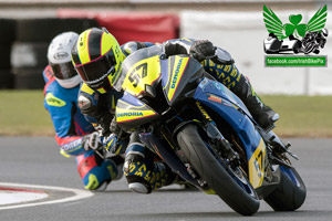 Michael Owens motorcycle racing at Bishopscourt Circuit