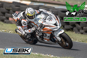 Carl Phillips motorcycle racing at Kirkistown Circuit