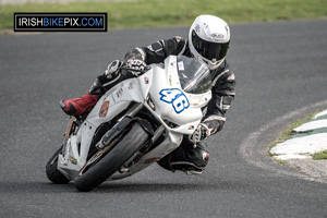 Mark Quilligan motorcycle racing at Mondello Park