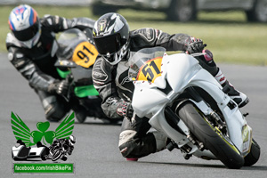 Keith Richardson motorcycle racing at Bishopscourt Circuit