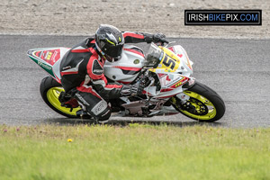 Keith Richardson motorcycle racing at Mondello Park