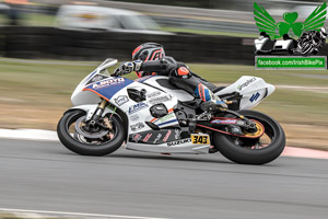 David Robinson motorcycle racing at Bishopscourt Circuit