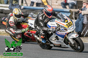 David Robinson motorcycle racing at Kirkistown Circuit